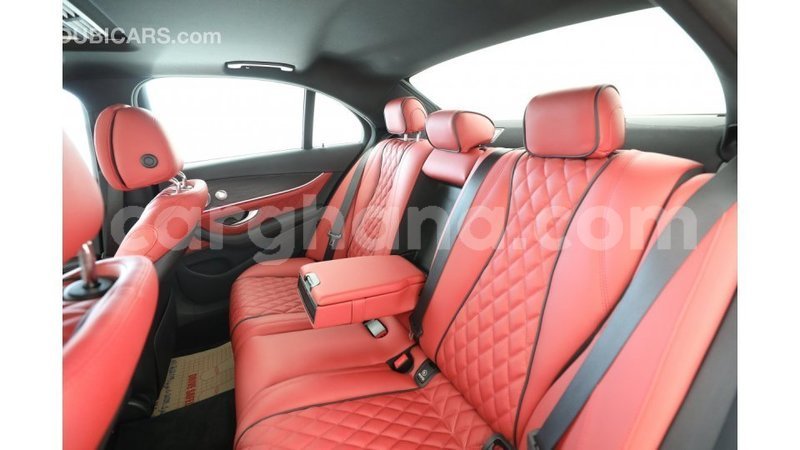 Big with watermark mercedes benz 1117 ashanti import dubai 13916