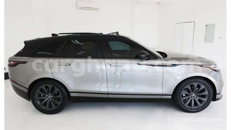 Big with watermark land rover range rover ashanti import dubai 13917