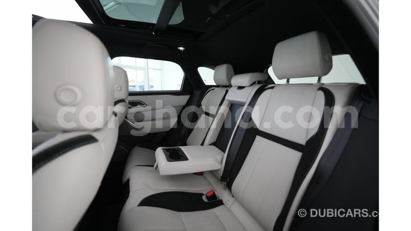 Big with watermark land rover range rover ashanti import dubai 13917