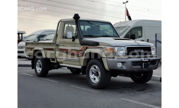 Ra Imported Toyota Land Cruiser Alagara Ọkọ̀ in Import - Dubai ni Ashanti Ra Imported Toyota Land Cruiser Alagara Ọkọ̀ in Import - Dubai ni Ashanti