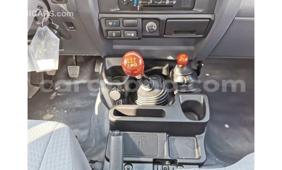 Ra Imported Toyota Land Cruiser Alagara Ọkọ̀ in Import - Dubai ni Ashanti Ra Imported Toyota Land Cruiser Alagara Ọkọ̀ in Import - Dubai ni Ashanti