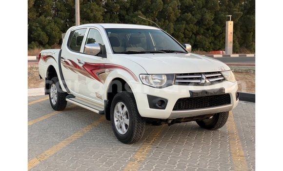 Ra Imported Mitsubishi L200 funfun Ọkọ̀ in Import - Dubai ni Ashanti Ra Imported Mitsubishi L200 funfun Ọkọ̀ in Import - Dubai ni Ashanti