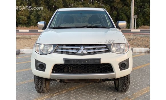 Ra Imported Mitsubishi L200 funfun Ọkọ̀ in Import - Dubai ni Ashanti Ra Imported Mitsubishi L200 funfun Ọkọ̀ in Import - Dubai ni Ashanti