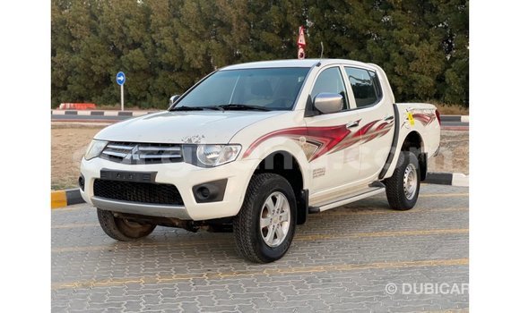 Ra Imported Mitsubishi L200 funfun Ọkọ̀ in Import - Dubai ni Ashanti Ra Imported Mitsubishi L200 funfun Ọkọ̀ in Import - Dubai ni Ashanti