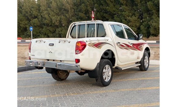 Ra Imported Mitsubishi L200 funfun Ọkọ̀ in Import - Dubai ni Ashanti Ra Imported Mitsubishi L200 funfun Ọkọ̀ in Import - Dubai ni Ashanti