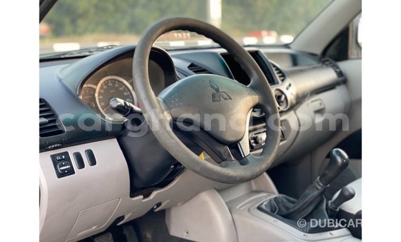 Ra Imported Mitsubishi L200 funfun Ọkọ̀ in Import - Dubai ni Ashanti Ra Imported Mitsubishi L200 funfun Ọkọ̀ in Import - Dubai ni Ashanti