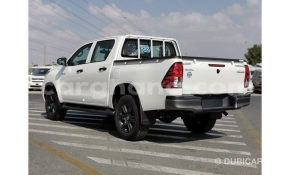 Ra Imported Toyota Hilux funfun Ọkọ̀ in Import - Dubai ni Ashanti Ra Imported Toyota Hilux funfun Ọkọ̀ in Import - Dubai ni Ashanti