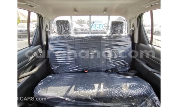 Ra Imported Toyota Hilux funfun Ọkọ̀ in Import - Dubai ni Ashanti Ra Imported Toyota Hilux funfun Ọkọ̀ in Import - Dubai ni Ashanti