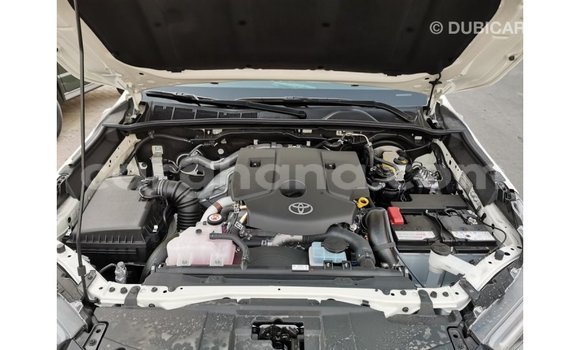 Ra Imported Toyota Hilux funfun Ọkọ̀ in Import - Dubai ni Ashanti Ra Imported Toyota Hilux funfun Ọkọ̀ in Import - Dubai ni Ashanti