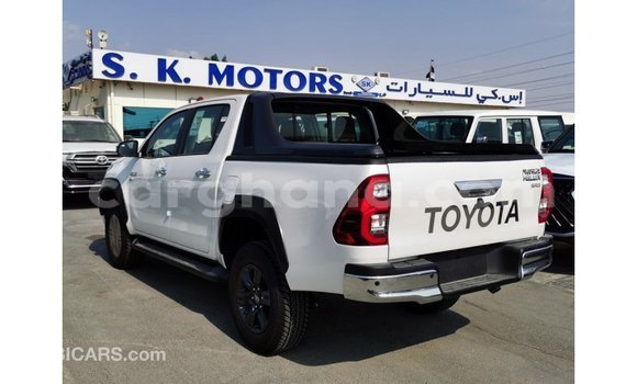 Buy Import Toyota Hilux White Car in Import - Dubai in Ashanti Buy Import Toyota Hilux White Car in Import - Dubai in Ashanti