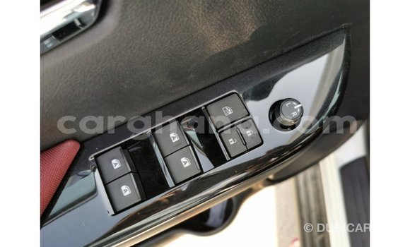 Buy Import Toyota Hilux White Car in Import - Dubai in Ashanti Buy Import Toyota Hilux White Car in Import - Dubai in Ashanti