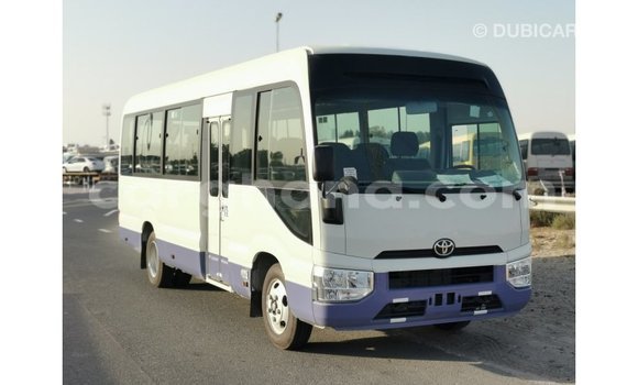 Sayi Imported Toyota Coaster White Mota in Import - Dubai a Ashanti Sayi Imported Toyota Coaster White Mota in Import - Dubai a Ashanti