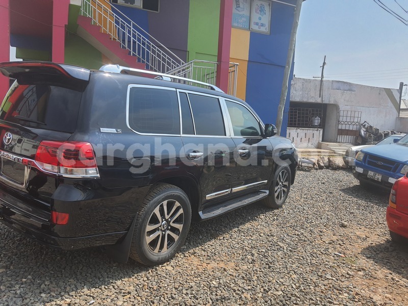 Big with watermark toyota land cruiser greater accra accra 13986