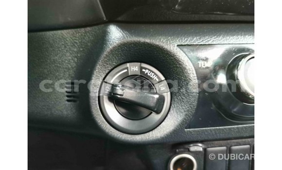 Buy Import Toyota Hilux White Car in Import - Dubai in Ashanti Buy Import Toyota Hilux White Car in Import - Dubai in Ashanti