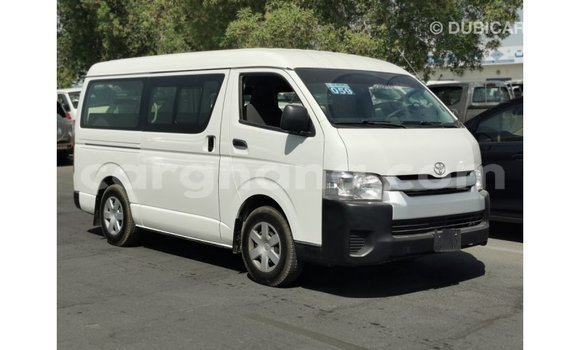 Sayi Imported Toyota Hiace White Mota in Import - Dubai a Ashanti Sayi Imported Toyota Hiace White Mota in Import - Dubai a Ashanti