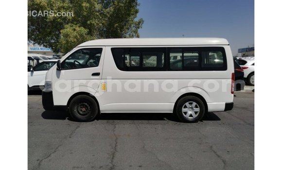 Sayi Imported Toyota Hiace White Mota in Import - Dubai a Ashanti Sayi Imported Toyota Hiace White Mota in Import - Dubai a Ashanti