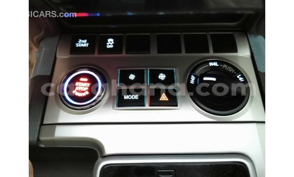 Buy Import Toyota Prado White Car in Import - Dubai in Ashanti Buy Import Toyota Prado White Car in Import - Dubai in Ashanti