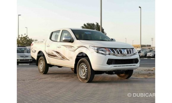 Buy Import Mitsubishi L200 White Car in Import - Dubai in Ashanti Buy Import Mitsubishi L200 White Car in Import - Dubai in Ashanti
