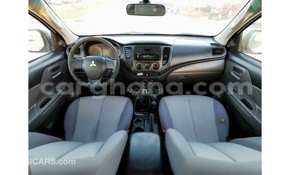 Buy Import Mitsubishi L200 White Car in Import - Dubai in Ashanti Buy Import Mitsubishi L200 White Car in Import - Dubai in Ashanti