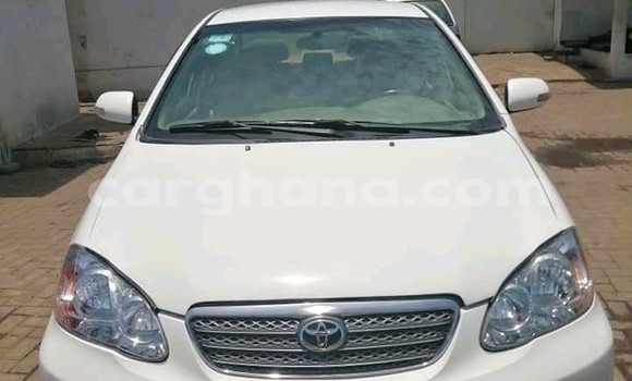 Ra Àlòkù Toyota Corolla funfun Ọkọ̀ in Berekum ni Brong-Ahafo Ra Àlòkù Toyota Corolla funfun Ọkọ̀ in Berekum ni Brong-Ahafo