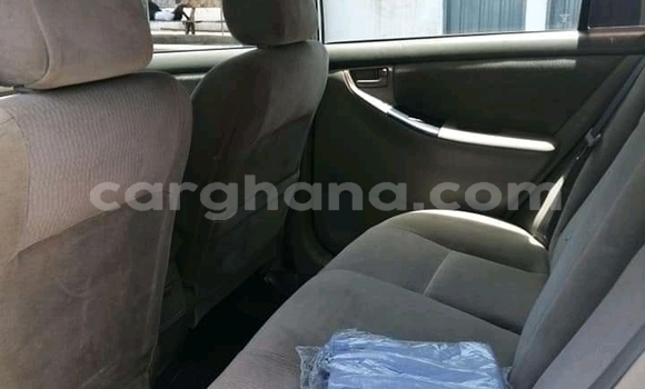 Ra Àlòkù Toyota Corolla funfun Ọkọ̀ in Berekum ni Brong-Ahafo Ra Àlòkù Toyota Corolla funfun Ọkọ̀ in Berekum ni Brong-Ahafo