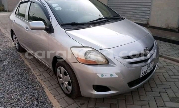 Ra Àlòkù Toyota Yaris Silver Ọkọ̀ in Berekum ni Brong-Ahafo Ra Àlòkù Toyota Yaris Silver Ọkọ̀ in Berekum ni Brong-Ahafo