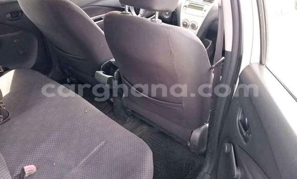Ra Àlòkù Toyota Yaris Silver Ọkọ̀ in Berekum ni Brong-Ahafo Ra Àlòkù Toyota Yaris Silver Ọkọ̀ in Berekum ni Brong-Ahafo