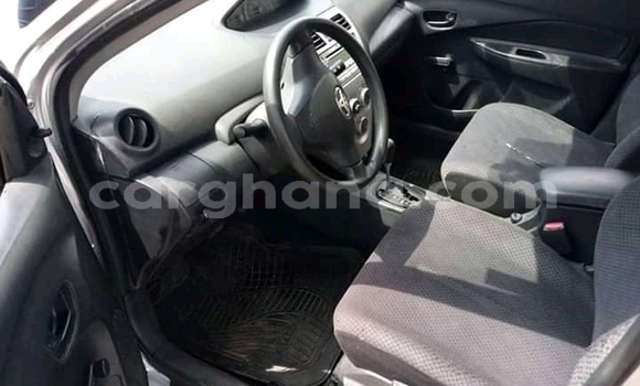 Ra Àlòkù Toyota Yaris Silver Ọkọ̀ in Berekum ni Brong-Ahafo Ra Àlòkù Toyota Yaris Silver Ọkọ̀ in Berekum ni Brong-Ahafo