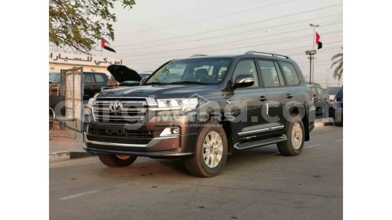 Big with watermark toyota land cruiser ashanti import dubai 14039