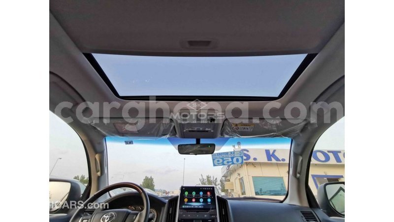 Big with watermark toyota land cruiser ashanti import dubai 14039