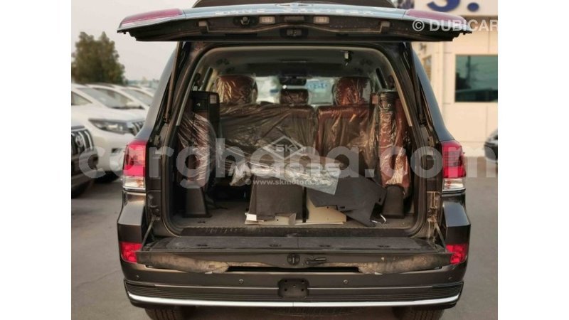 Big with watermark toyota land cruiser ashanti import dubai 14039