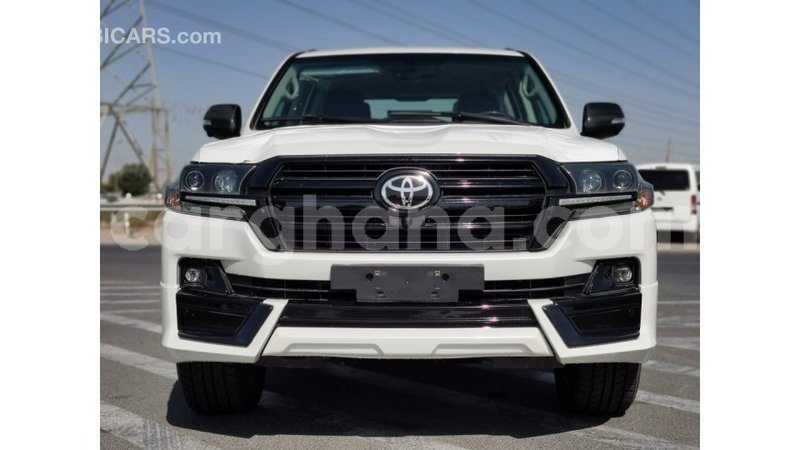 Big with watermark toyota land cruiser ashanti import dubai 14047