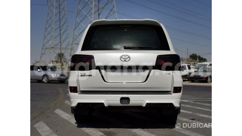 Big with watermark toyota land cruiser ashanti import dubai 14047