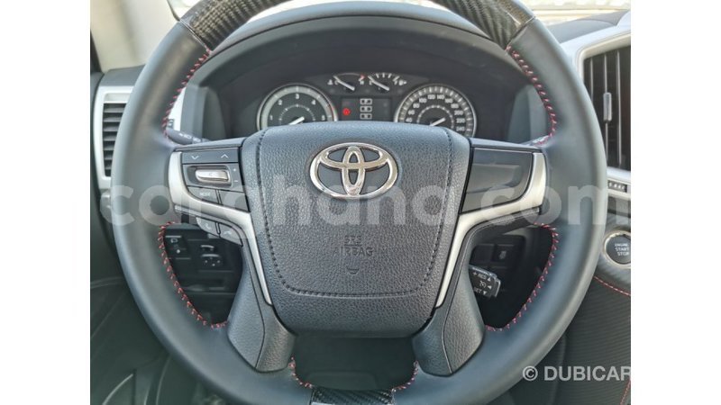 Big with watermark toyota land cruiser ashanti import dubai 14047