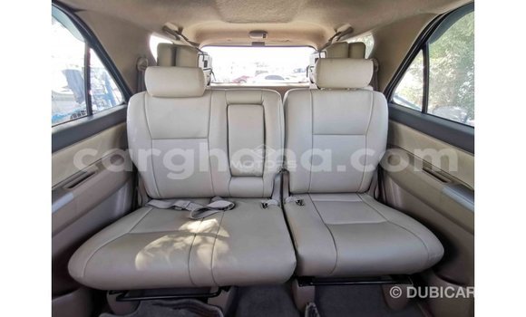 Sayi Imported Toyota Fortuner White Mota in Import - Dubai a Ashanti Sayi Imported Toyota Fortuner White Mota in Import - Dubai a Ashanti