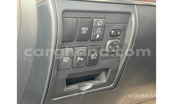 Buy Import Toyota Land Cruiser White Car in Import - Dubai in Ashanti Buy Import Toyota Land Cruiser White Car in Import - Dubai in Ashanti