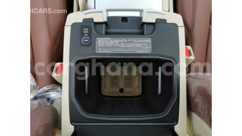 Big with watermark toyota land cruiser ashanti import dubai 14094