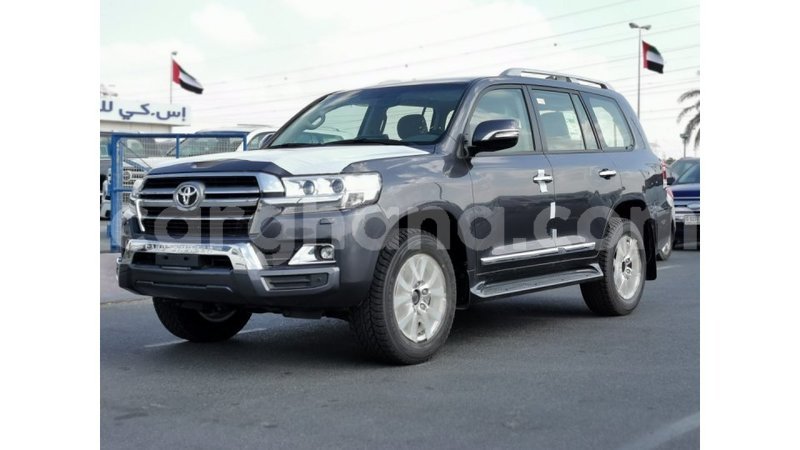 Big with watermark toyota land cruiser ashanti import dubai 14095