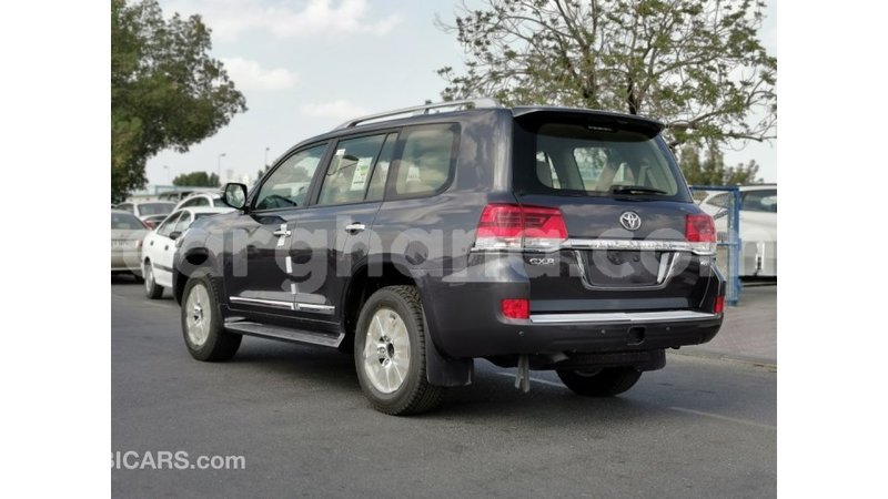 Big with watermark toyota land cruiser ashanti import dubai 14095