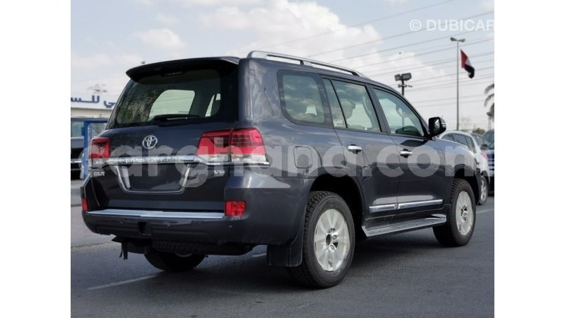 Big with watermark toyota land cruiser ashanti import dubai 14095