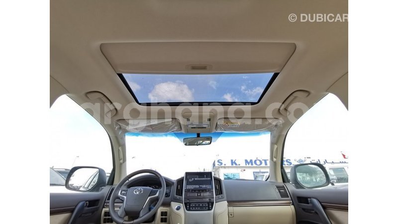 Big with watermark toyota land cruiser ashanti import dubai 14095