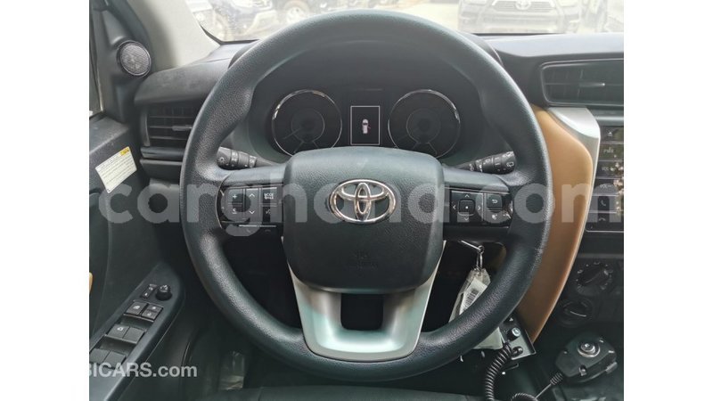 Big with watermark toyota fortuner ashanti import dubai 14109