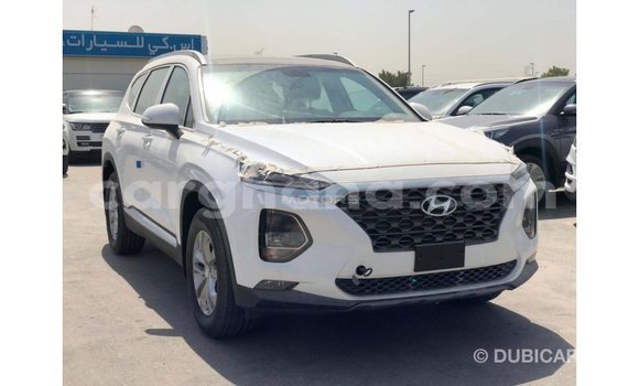 Ra Imported Hyundai Santa Fe funfun Ọkọ̀ in Import - Dubai ni Ashanti Ra Imported Hyundai Santa Fe funfun Ọkọ̀ in Import - Dubai ni Ashanti
