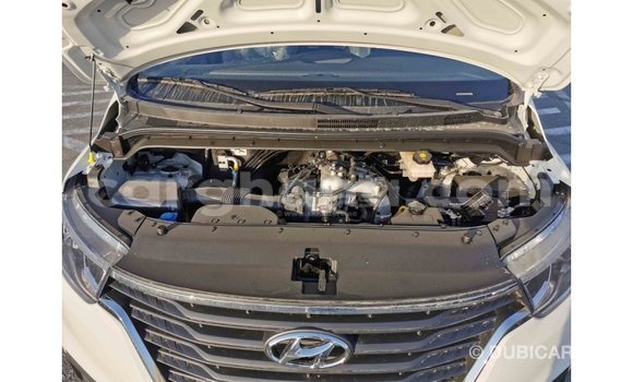 Buy Import Hyundai Accent White Car in Import - Dubai in Ashanti Buy Import Hyundai Accent White Car in Import - Dubai in Ashanti