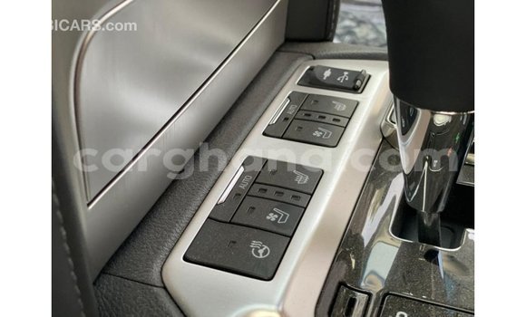 Sayi Imported Toyota Land Cruiser White Mota in Import - Dubai a Ashanti Sayi Imported Toyota Land Cruiser White Mota in Import - Dubai a Ashanti