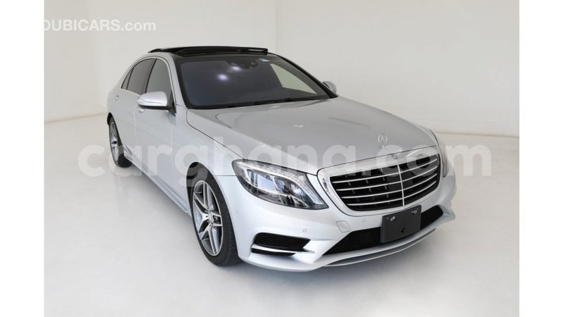 Big with watermark mercedes benz 1117 ashanti import dubai 14144