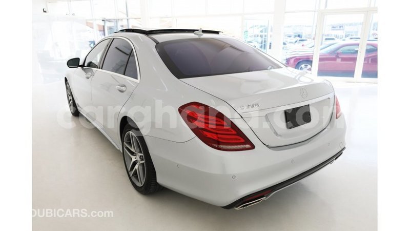 Big with watermark mercedes benz 1117 ashanti import dubai 14144