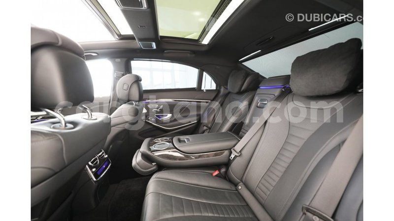 Big with watermark mercedes benz 1117 ashanti import dubai 14144