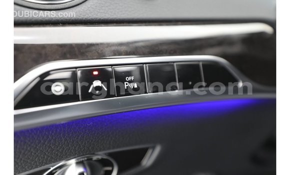 Ra Imported Mercedes‒Benz 1117 Miiran Ọkọ̀ akẹ́rù ńlá in Import - Dubai ni Ashanti Ra Imported Mercedes‒Benz 1117 Miiran Ọkọ̀ akẹ́rù ńlá in Import - Dubai ni Ashanti