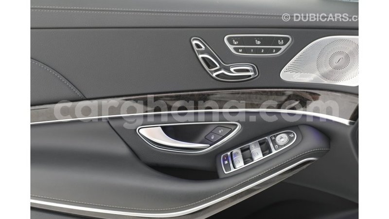 Big with watermark mercedes benz 1117 ashanti import dubai 14144